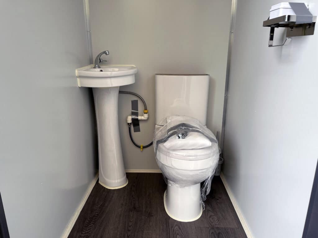 1 Stall Portable Restroom For Sale Hawaii