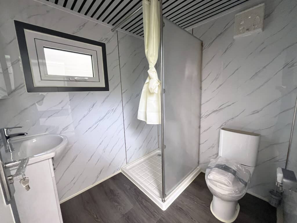 1 Stall With Shower Portable Restroom Hawaii